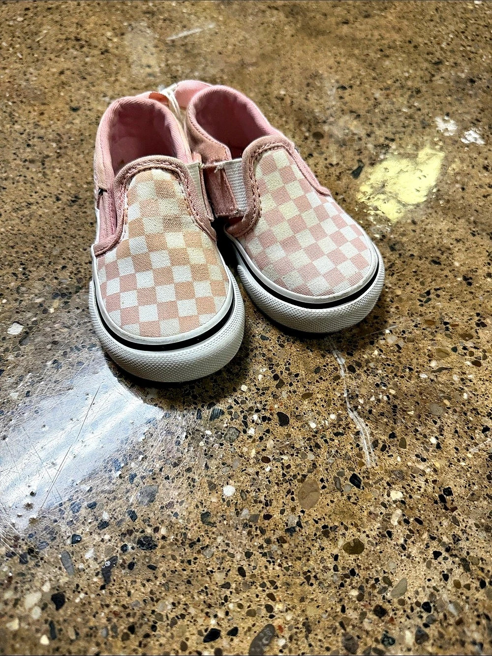 Vans Toddler Slip-On V Checkerboard Sneakers Pink & White